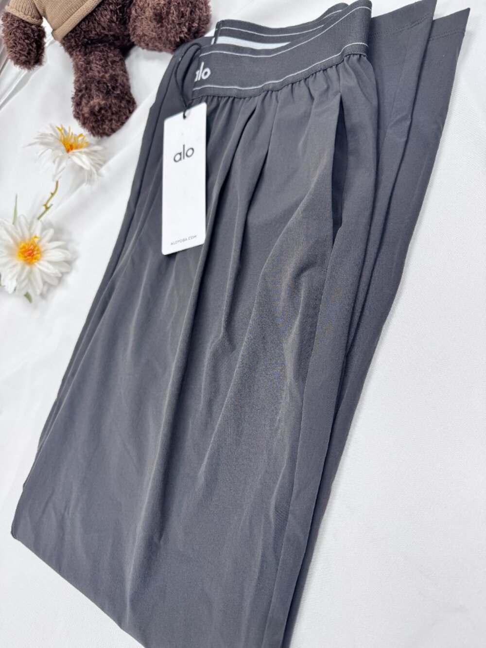 NWT 😘 ALO Yogo Suit Up Trousers ❤ Summer/Casual/Straight Legs pants (Regular) - Picture 5 of 8